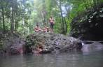 Com o Sven e a Karen no Witti Creek, na Reserva Natural de Brownsberg, no Suriname